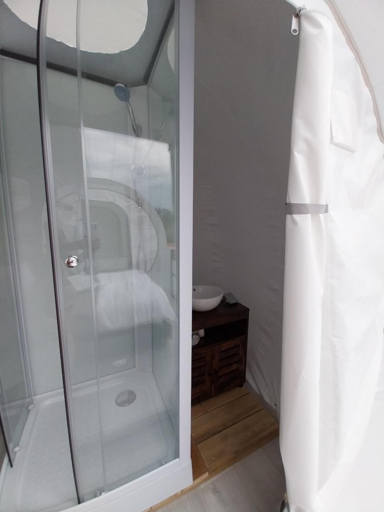 La Bubble Hotel La Salvetat-Peyrales Ngoại thất bức ảnh