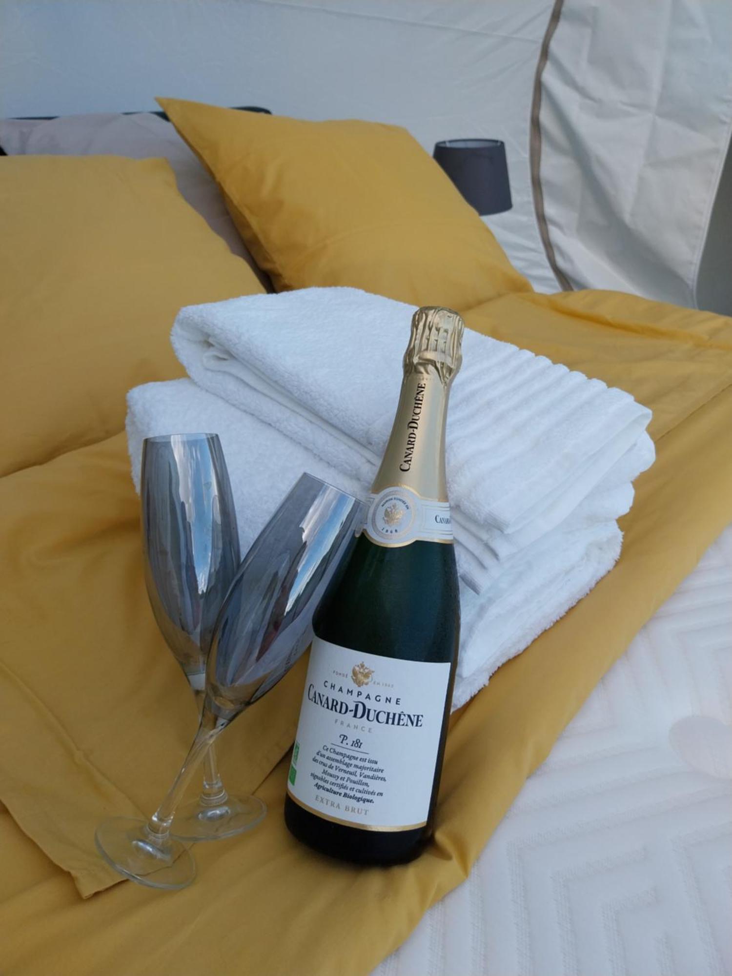 La Bubble Hotel La Salvetat-Peyrales Ngoại thất bức ảnh